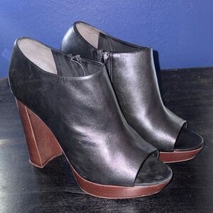 Vince Camuto Kyrie Shooties – Size 9M – EUC